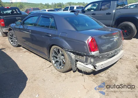 2018 Chrysler 300 300S z USA, uszkodzony, nr VIN 2C3CCABG3JH326042